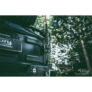 Maiker Soporte de mástil de antena dos en uno estilo militar para Jeep Wrangler JK JL 2007-2020, diseño de aluminio, color negro