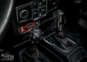 Awaken Serie Black Gear Shift Lever Knob Cover Kit (18-24 Jeep Wrangler JL)